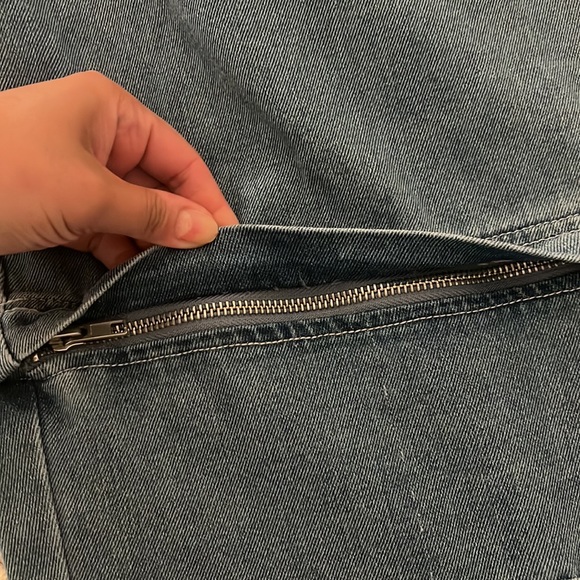 Forever 21 jeans - Picture 3 of 4